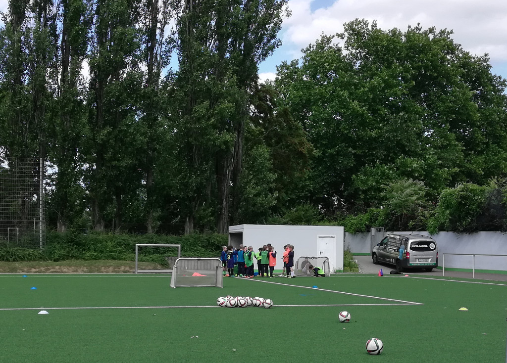 DFB Mobil besucht die JSG Beuel