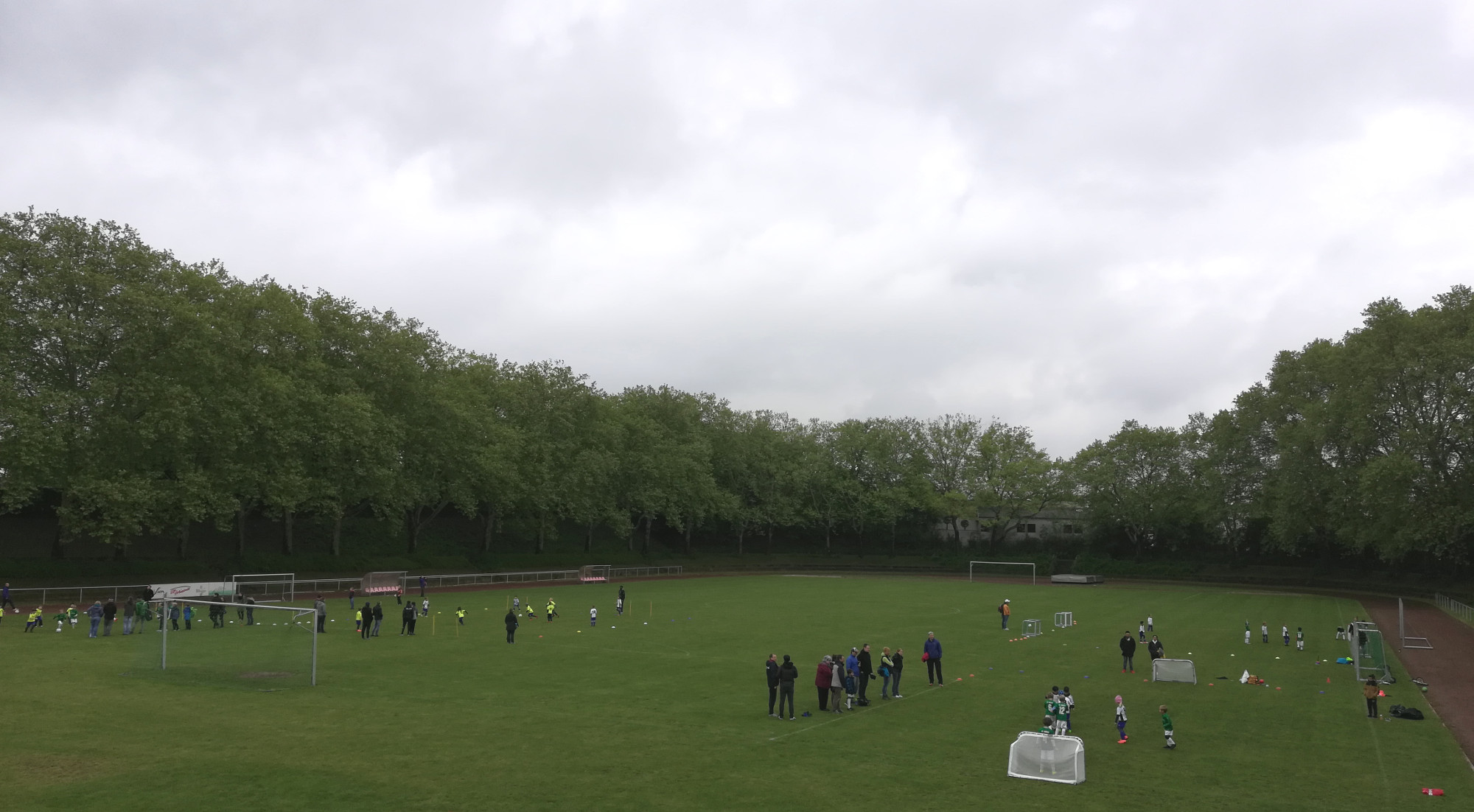 Spielefest auf dem Franz-Elbern-Stadion