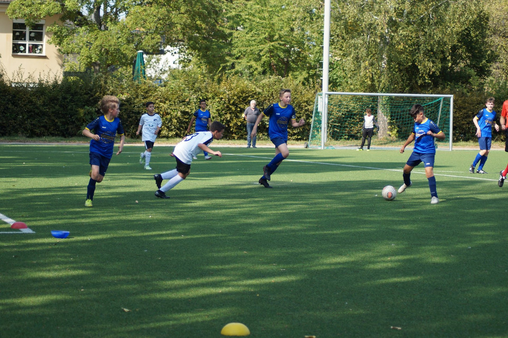 Überlegtes Zusammenspiel der JSG Spieler im Schlussdrittel der zweiten Halbzeit