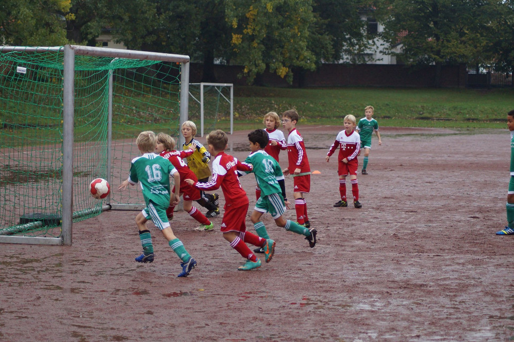 2. Minute: Janek erzielt das 1:0, Vorarbeit Valentino